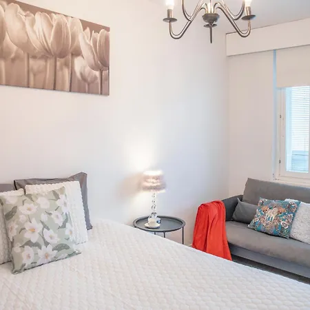 Center Bright 2-rooms Scandinavian شقة *