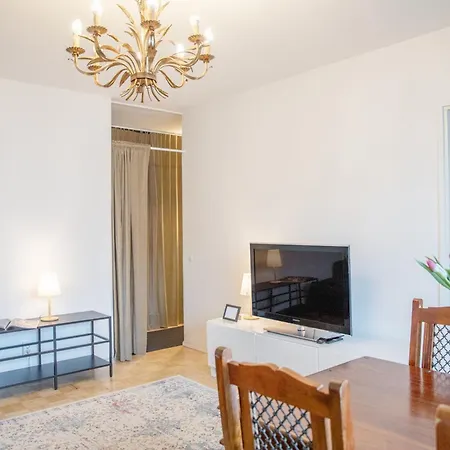 Center Bright 2-rooms Scandinavian