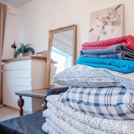 Center Bright 2-rooms Scandinavian Apartament Helsinki