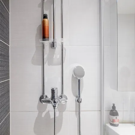 Huoneisto Center Bright 2-rooms Scandinavian Helsinki